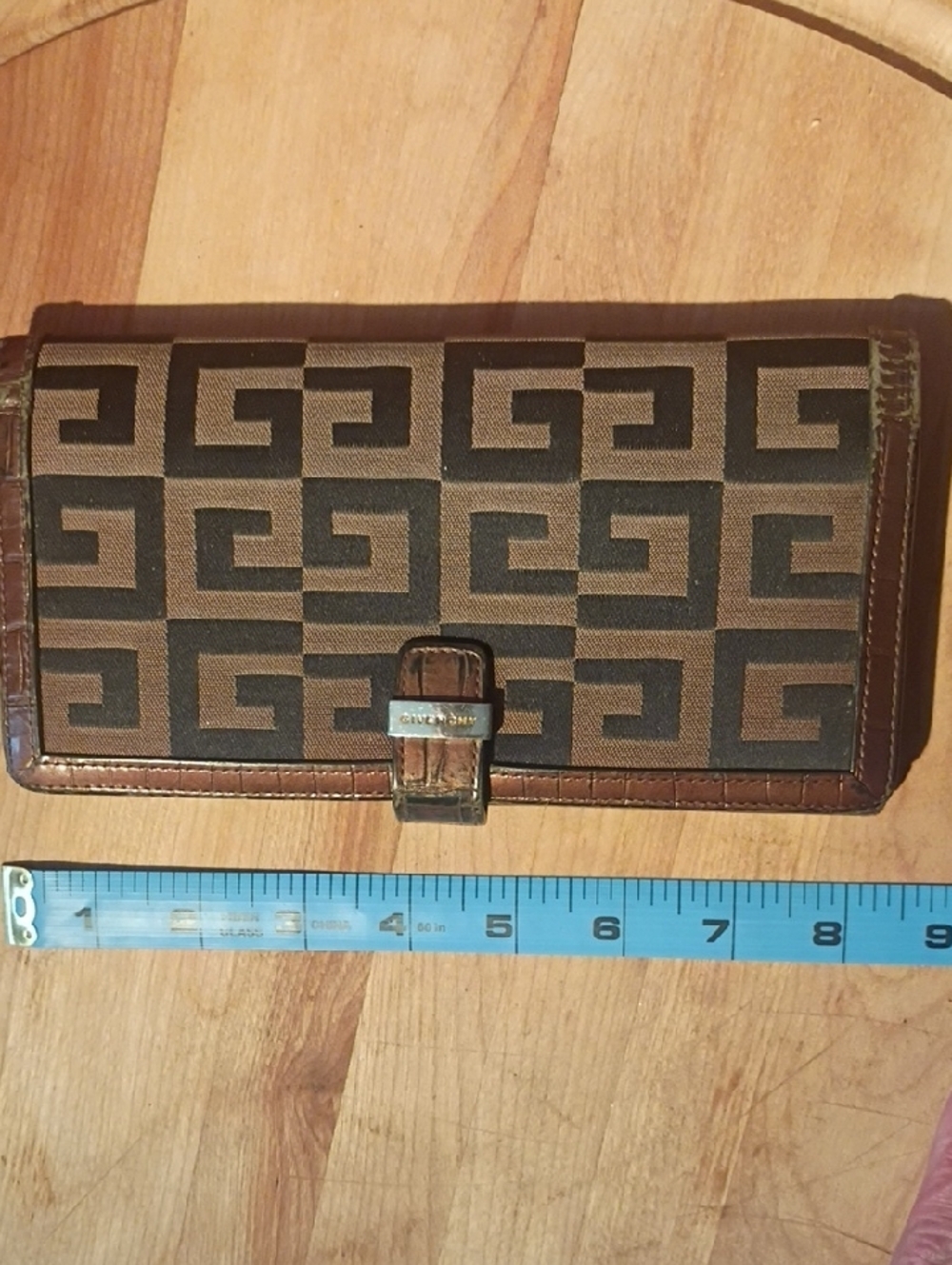 Givenchy Geometric Monogram Printed Canvas Wallet - Picture 4 of 11